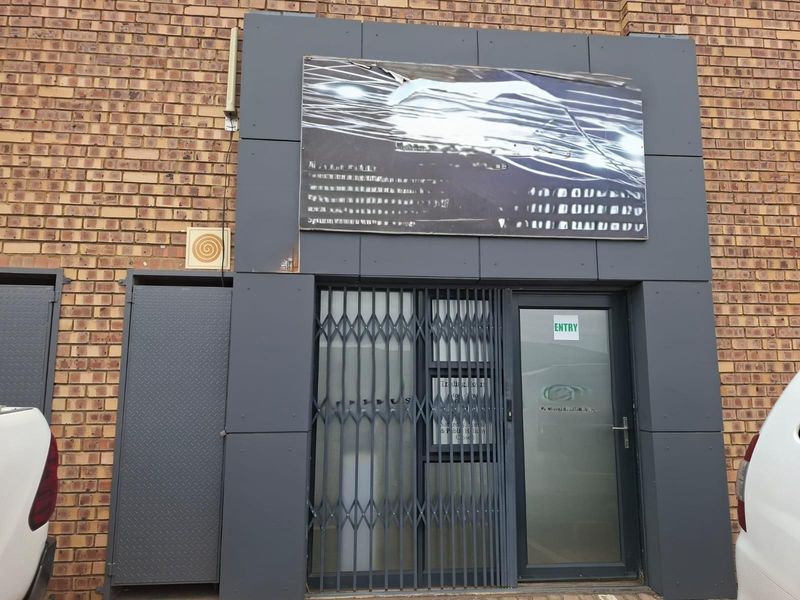 Workshop To Let - Photo 2