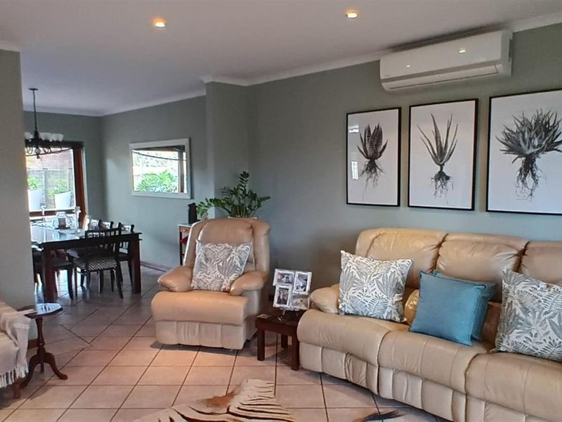 House For Sale in Mtunzini, KwaZulu Natal - Photo 4