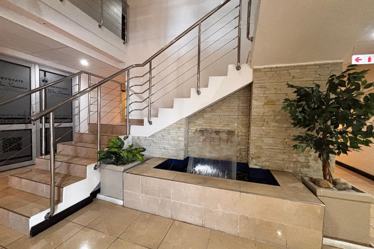 Executive Offices To Rent in Table View, Blouberg - Photo 4