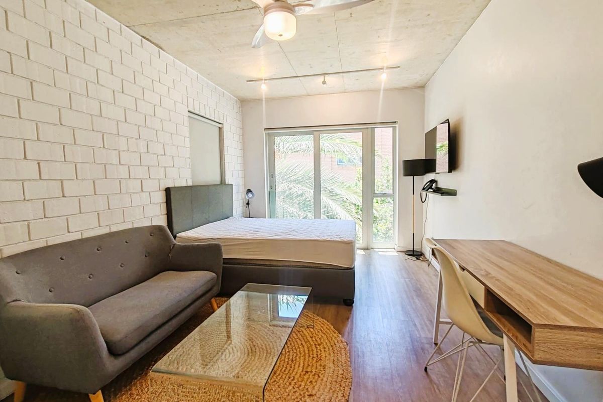 Apartments For Sale in Woodstock, Cape Town - Photo 4