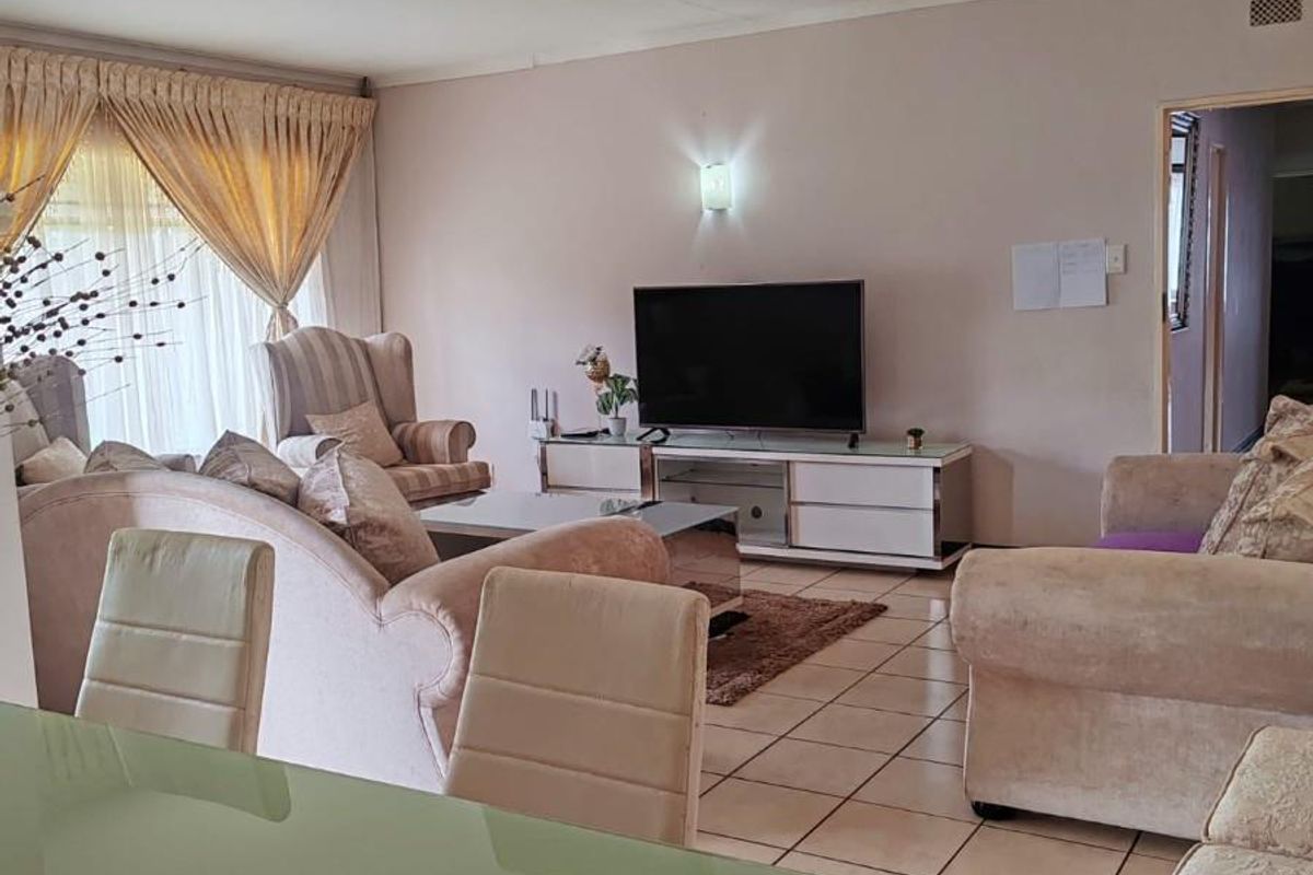 House To Rent in Vaalpark, Sasolburg - Photo 4