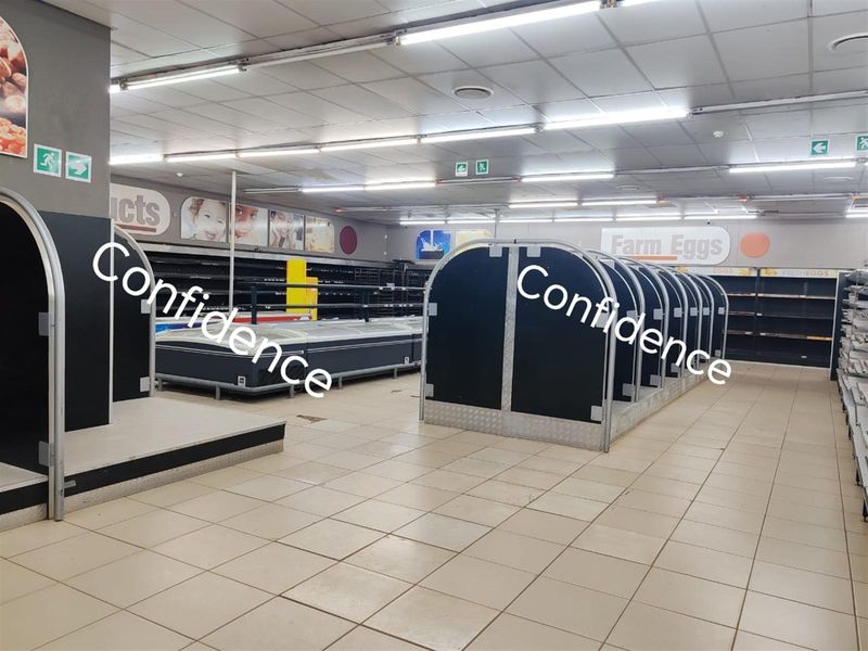 Former Spar Supermarket Property To Rent in Orange Farm - Photo 10