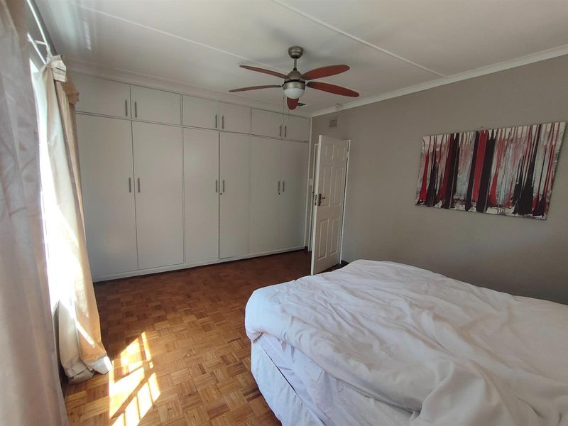 6 bedroom House For Sale in Amanzimtoti, KwaZulu Natal - Photo 10