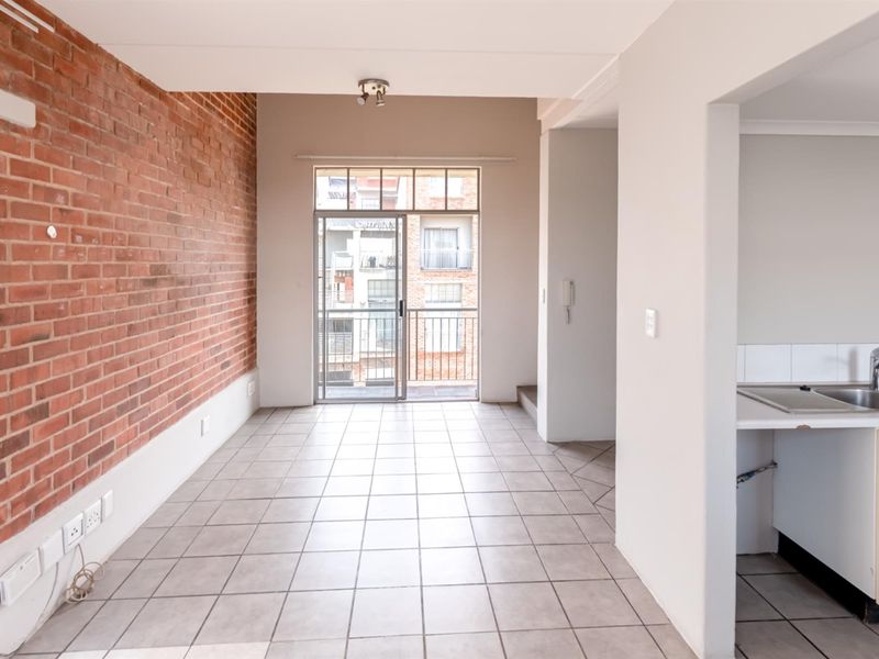 Secure 1-Bedroom Apartment Near Wits University and Medical School - Photo 6