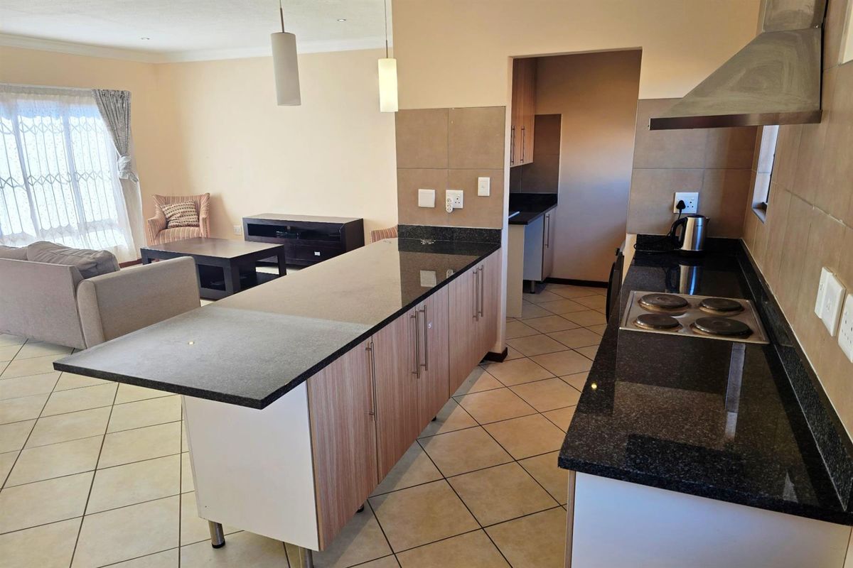 4 Bedroom Double Storey Stand Alone House For Sale in Monavoni, Centurion - Photo 5