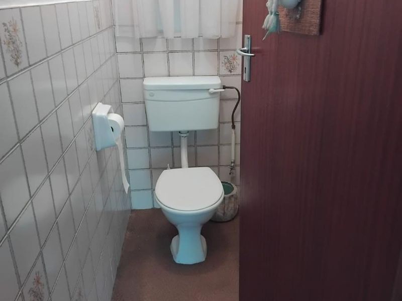 Perfect Family Home!! - Photo 7