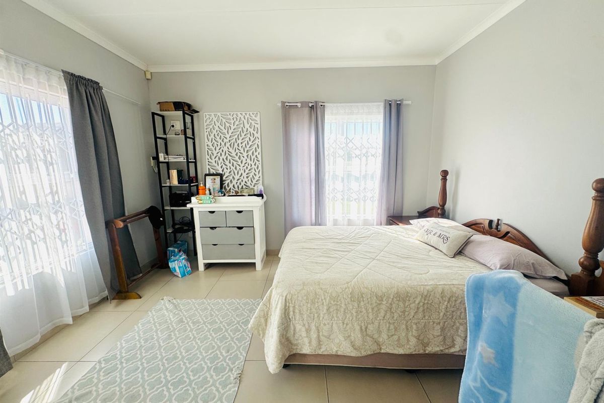 House For Sale in Country Club, Langebaan - Photo 4