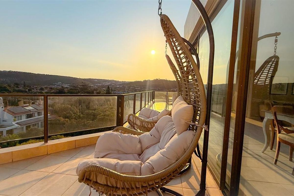 Spacious 4 Bedroom Fully Furnished Tramonto Unit 2 Minutes from the Beach - Photo 5