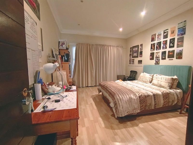 Spacious 3-4 Bedroom Home with Separate Flatlet in Somerset Park, Umhlanga - Photo 7