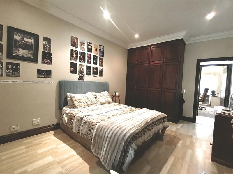 Spacious 3-4 Bedroom Home with Separate Flatlet in Somerset Park, Umhlanga - Photo 8