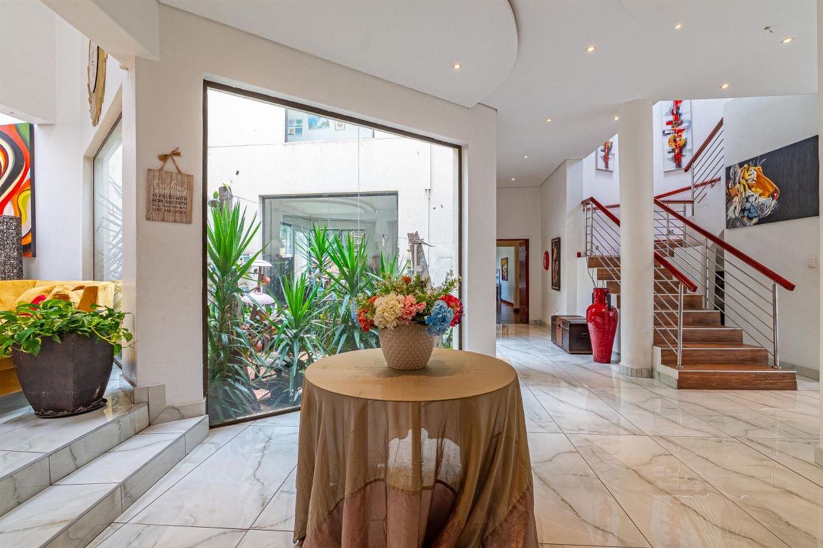 A Grand Residence Where Space, Sustainability and Sophistication Unite - Photo 3