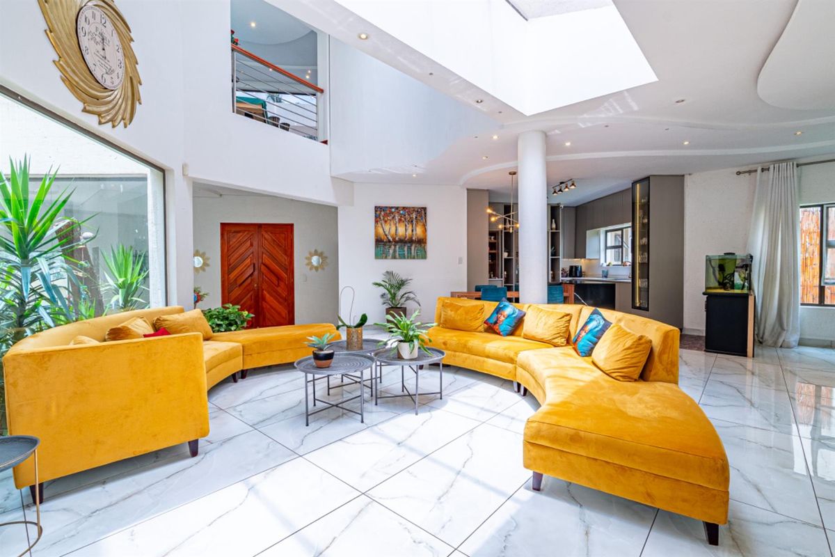 A Grand Residence Where Space, Sustainability and Sophistication Unite - Photo 2