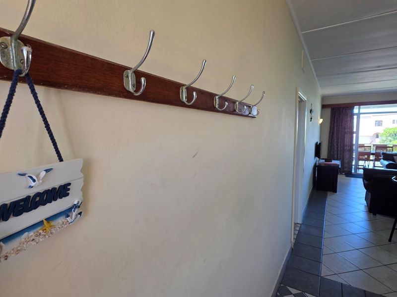 Beautiful fully furnished Beachfront Apartment on the Beachfront in Uvongo Beach - Photo 4