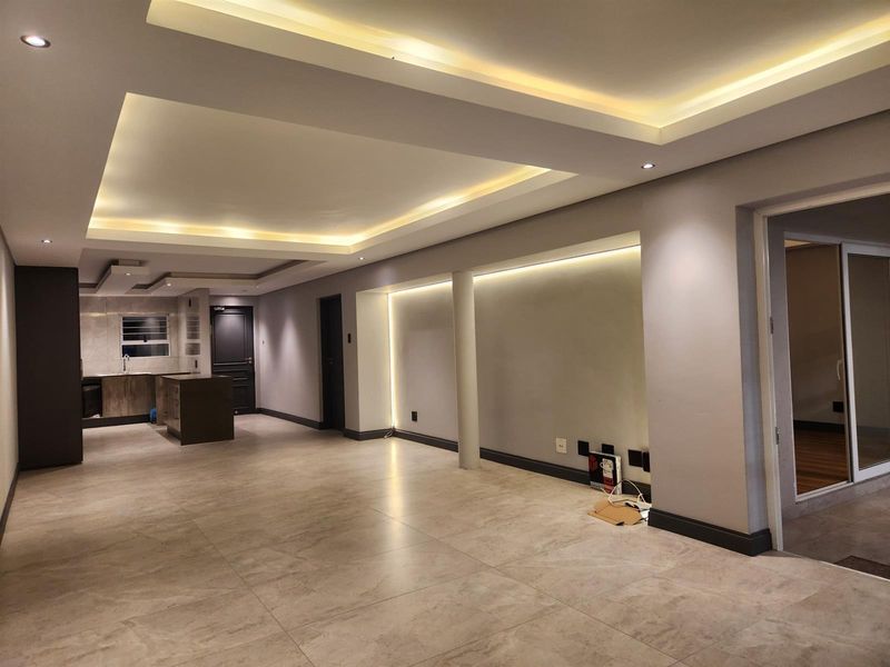 Apartment For Sale in Illovo, Sandton - Photo 7