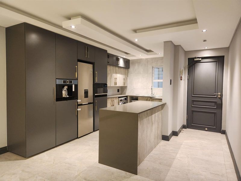 Apartment For Sale in Illovo, Sandton - Photo 6