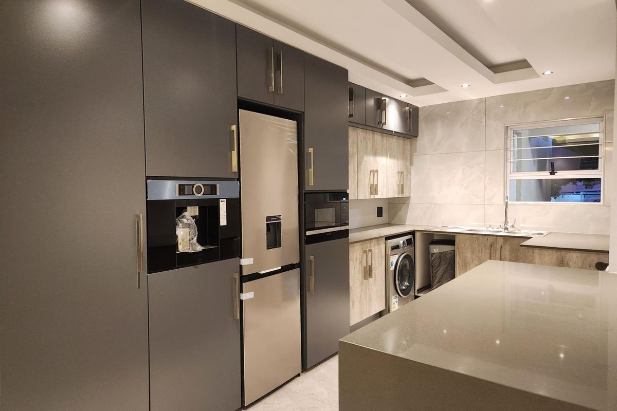 Apartment For Sale in Illovo, Sandton - Photo 5