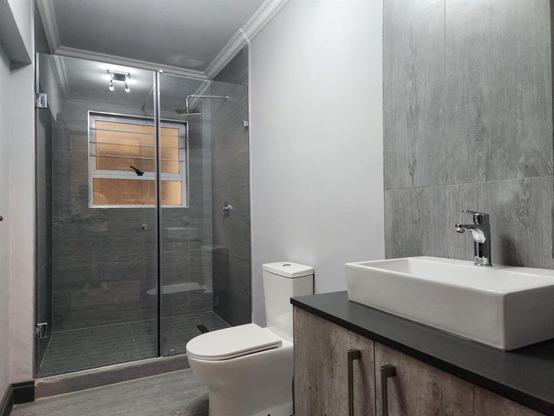 Apartment For Sale in Illovo, Sandton - Photo 9