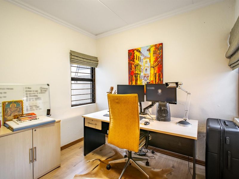 Apartment For Sale in Edenburg, Sandton - Photo 9