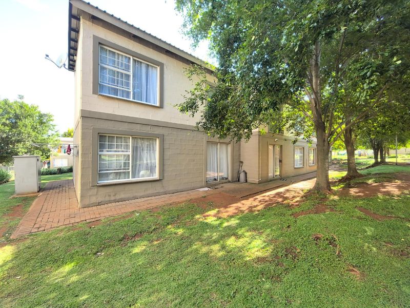 Apartment For Sale in Sunnyridge, Newcastle, KwaZulu Natal - Photo 3