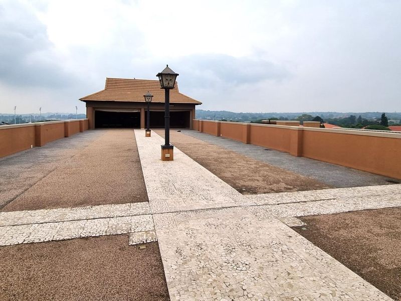 Commercial Property For Sale in Hatfield, Pretoria - Photo 7