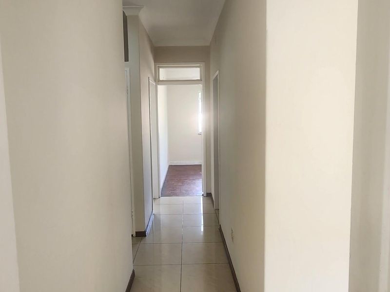 Warm, Comfortable Living in Lyndhurst, Johannesburg - Photo 7