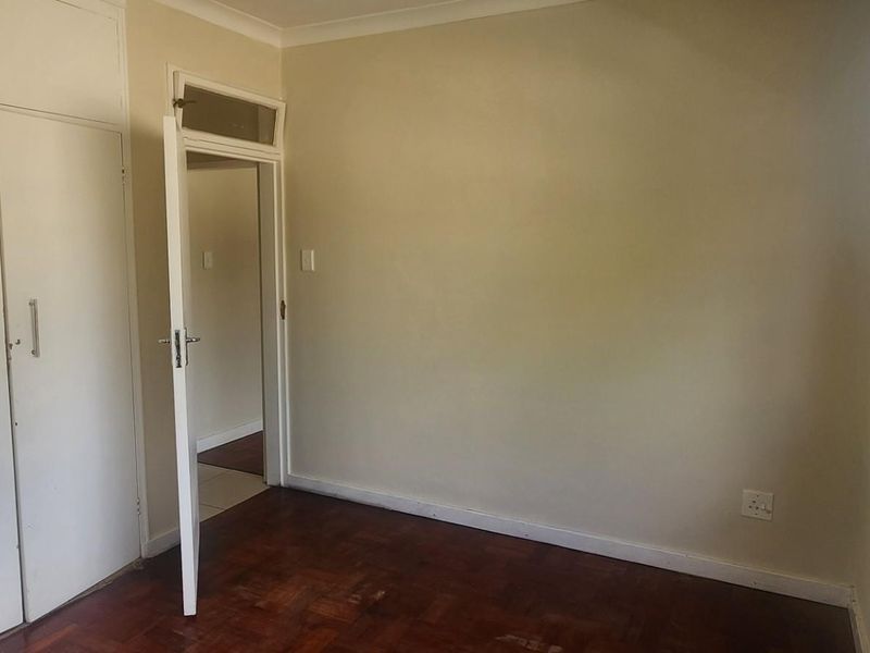 Warm, Comfortable Living in Lyndhurst, Johannesburg - Photo 9