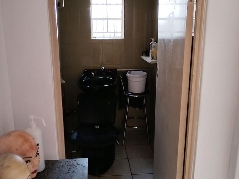 CBD MARGATE PRIME INCOME GENERATOR - Photo 5