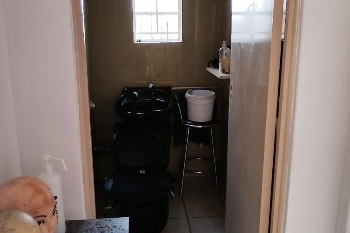 CBD MARGATE PRIME INCOME GENERATOR - Photo 5