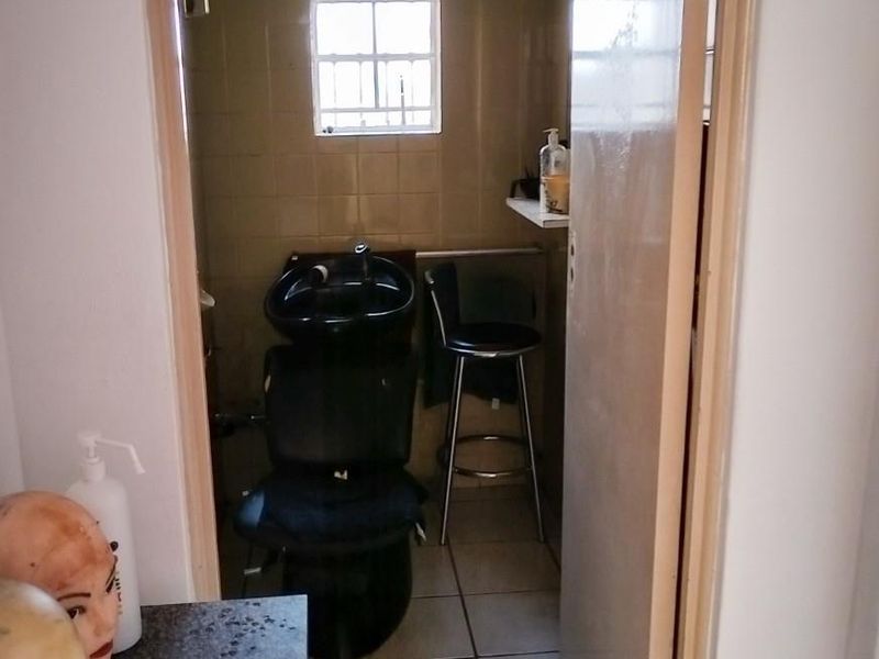 CBD MARGATE PRIME INCOME GENERATOR - Photo 6