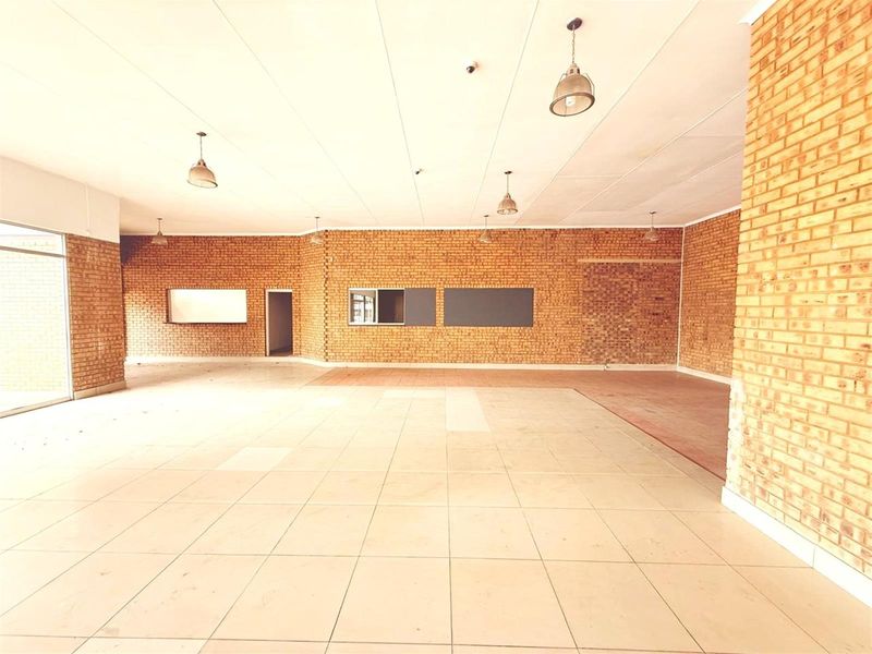 Commercial Property To Rent in Middelburg Central - Photo 5