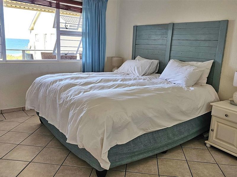 Beach Apartment Infused with Ocean Vibes! Pet Friendly! - Photo 5