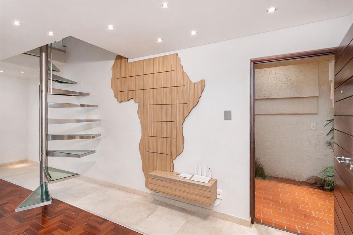 A Rare Kilberry Offering, Triple-Storey Sophistication - Photo 5