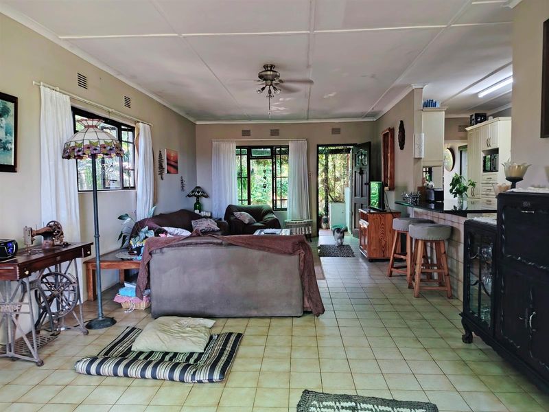 LOTS TO OFFER - Photo 6