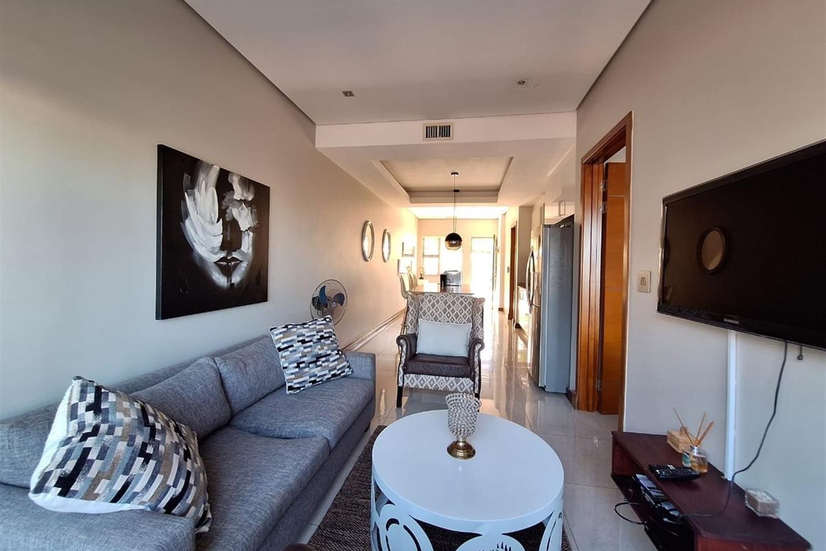 Apartment For Sale in Shakas Rock, Ballito, KwaZulu Natal - Photo 2