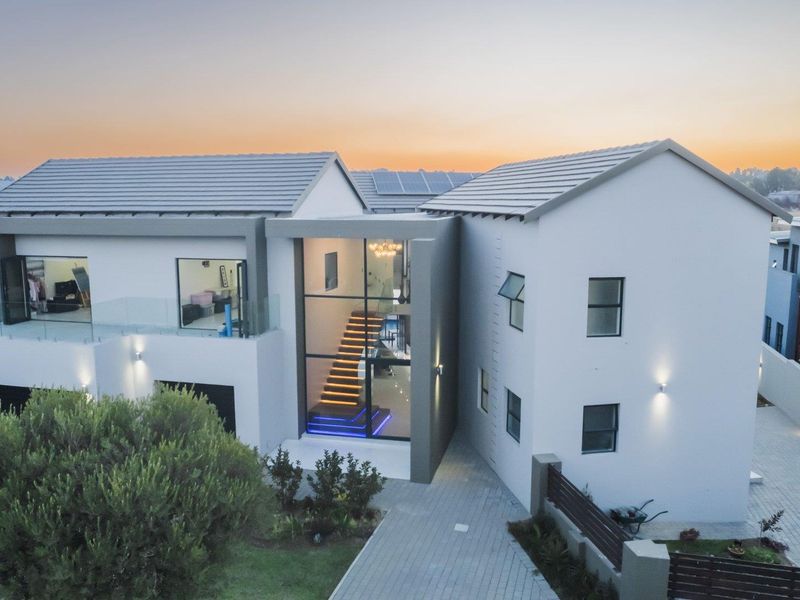 Architectural Masterpiece | Fairway Living Redefined - Photo 2