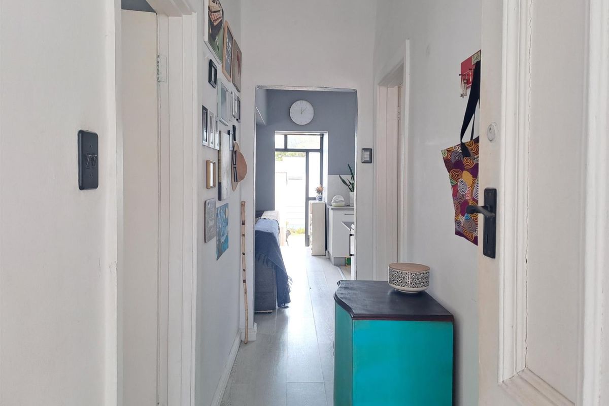 2 Bedroom house in Richmond Hill Home and Income-Generating Flatlet - Photo 2