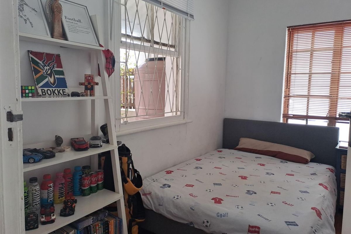 2 Bedroom house in Richmond Hill Home and Income-Generating Flatlet - Photo 3