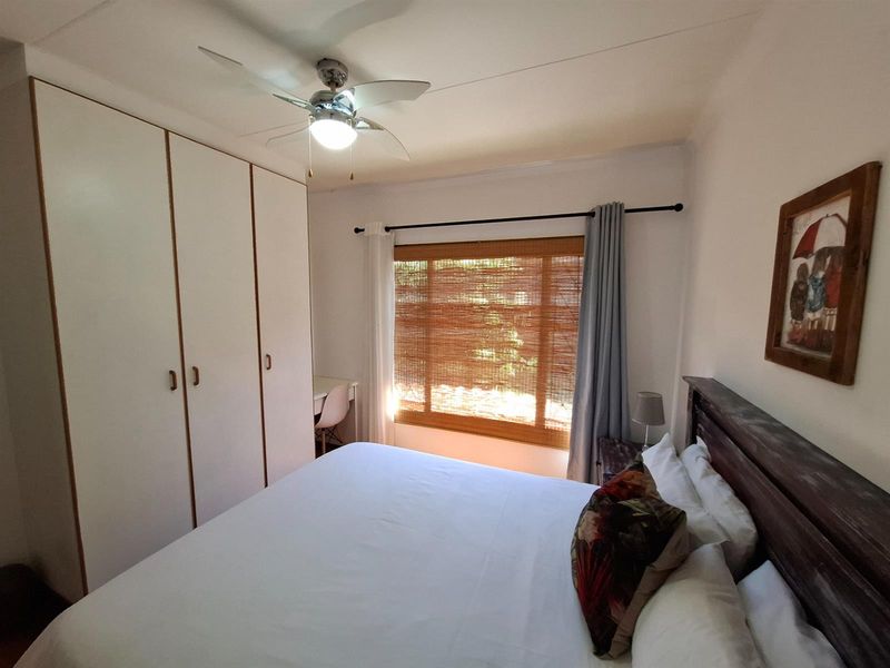 3 Bedroom unit with lock up garage - Photo 8