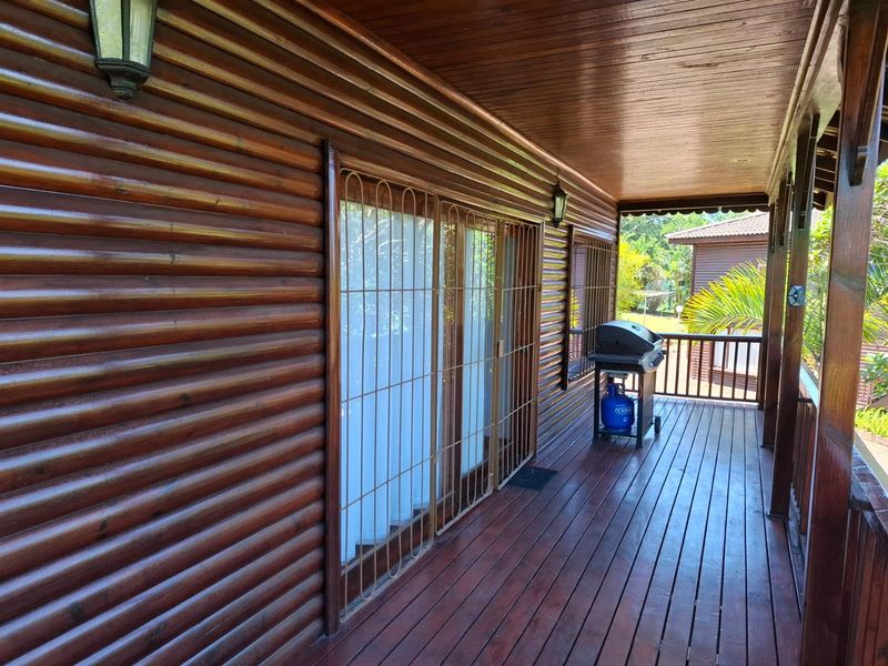 3 Bedroom unit with lock up garage - Photo 6