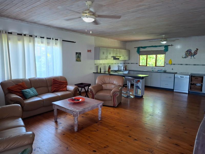 3 Bedroom unit with lock up garage - Photo 5