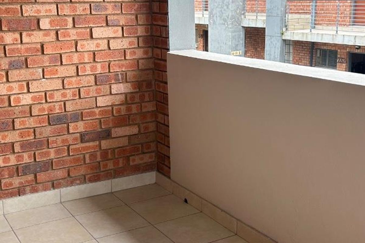 Apartment For Sale in Midrand No Transfer Duty - Photo 3