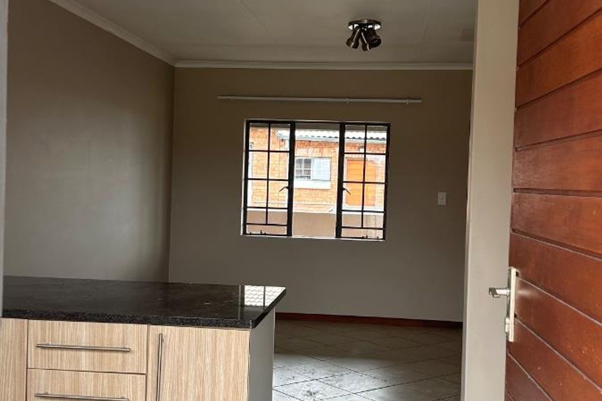 Apartment For Sale in Midrand No Transfer Duty - Photo 2