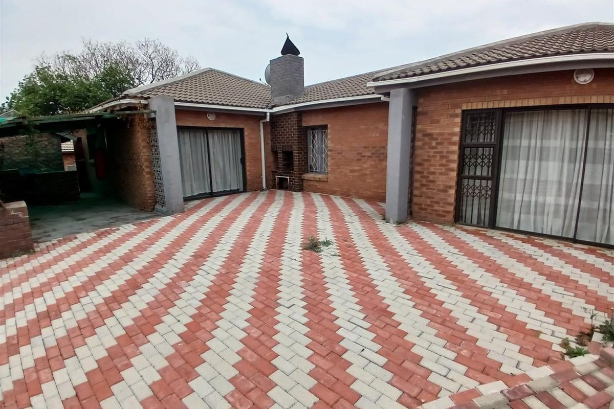 House For Sale in Arborpark, Newcastle, KwaZulu Natal - Photo 4