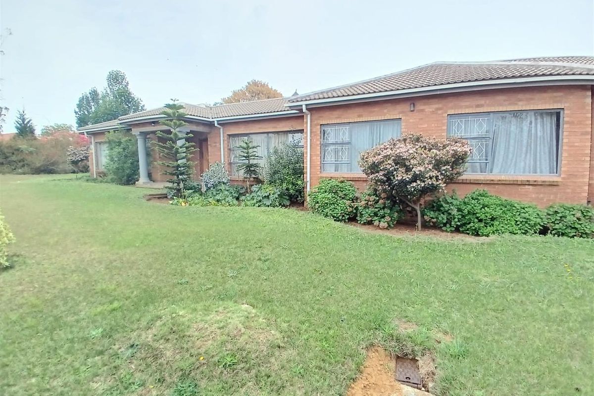 House For Sale in Arborpark, Newcastle, KwaZulu Natal - Photo 2