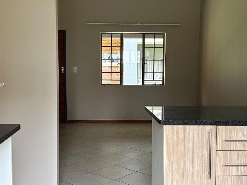 Apartment For Sale in Midrand - Photo 2
