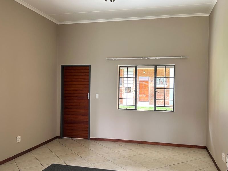 Apartment For Sale in Midrand - Photo 9