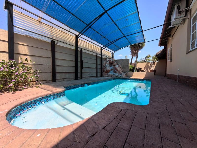 Your Dream Home And Smart Investment in Beaconsfield Awaits You! - Photo 7