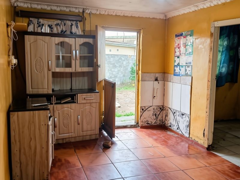 Lovely 3 bedroomed house in the heart of New Brighton - Photo 2