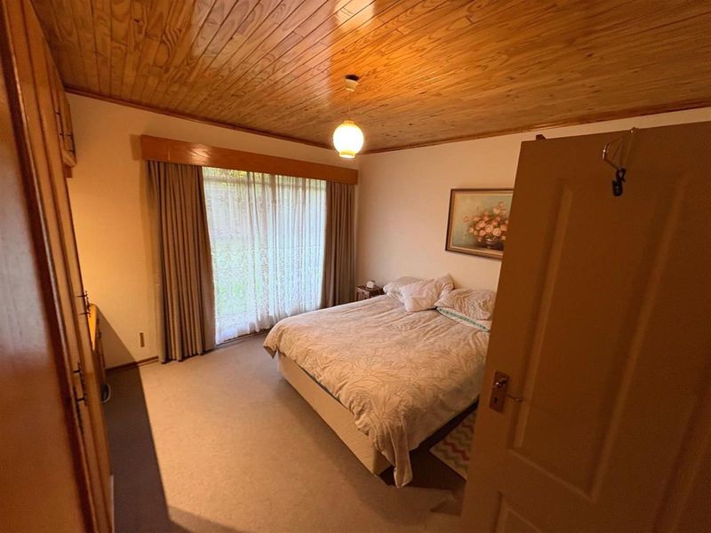 Upmarket Family Home with Private Flatlet and Entertainment Features Secunda - Photo 9