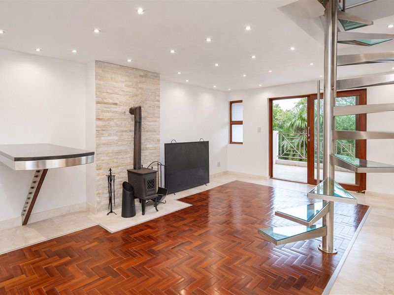 A Rare Kilberry Rental, Triple-Storey Sophistication - Photo 4